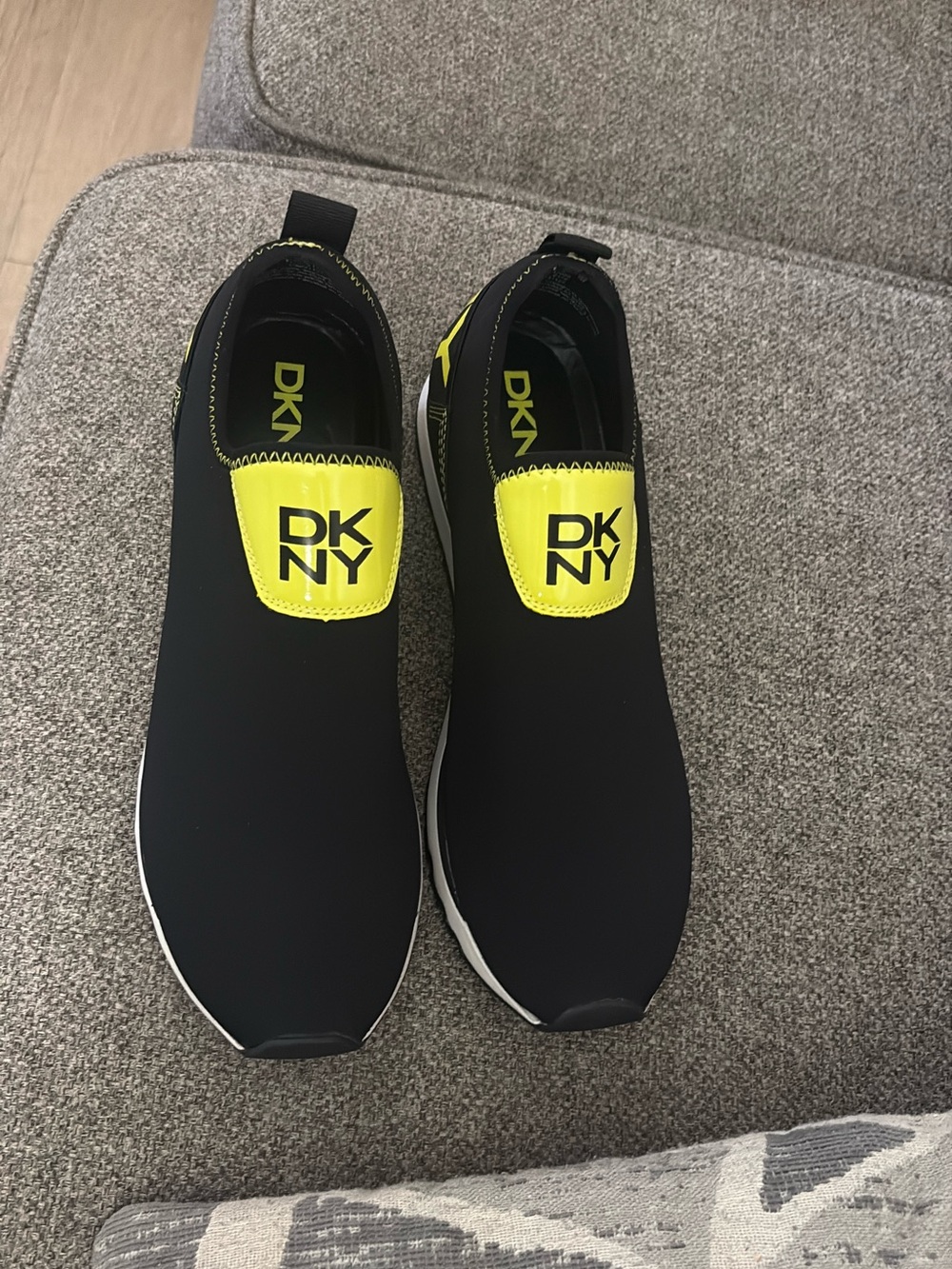 DKNY Black Slip-On Sneakers with Neon Yellow Accents new no box